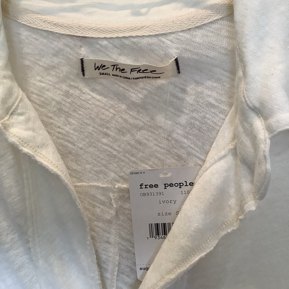 Free People We The Free Creamy White Pullover Top NWT Size Small - Picture 3 of 7